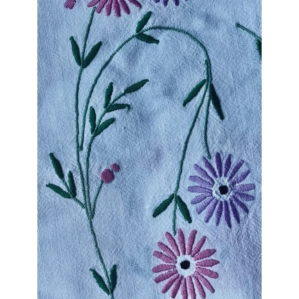 Vintage Hand Embroidered Floral Tablecloth 32